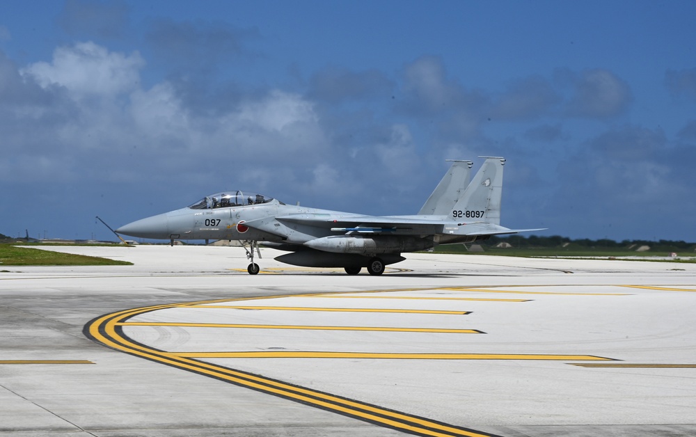 Mitsubishi F-15J taxis down flighline during Cope North 23
