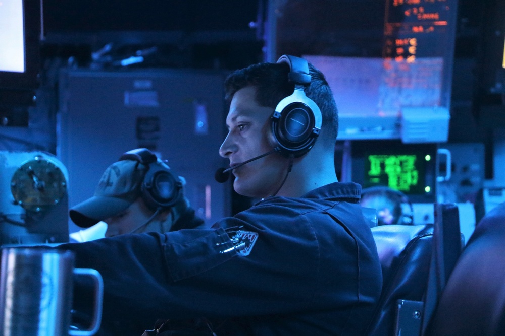 USS Paul Hamilton Watchstanders