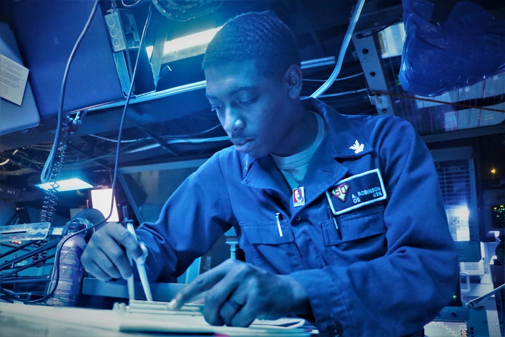 USS Paul Hamilton Watchstanders