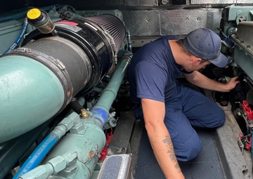 U.S. Coast Guard Station Marathon personnel conduct maintenance