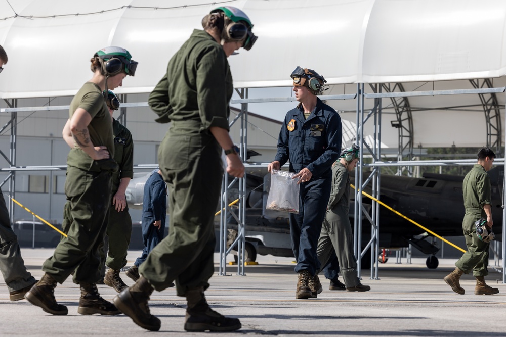 Distributed Aviation Operations Exercise 2: Flight Operations