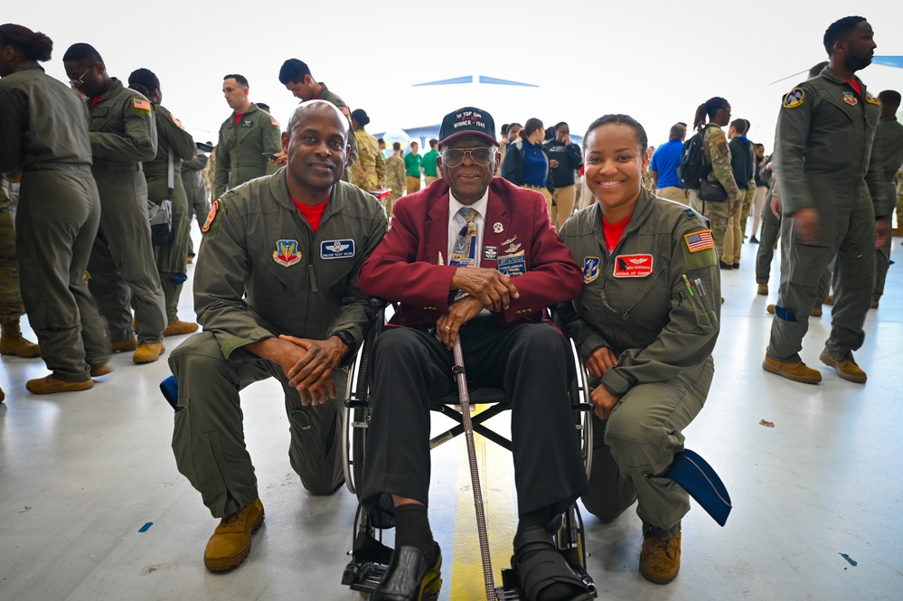 165th Airlift Wing Aircrew Attend Accelerating the Legacy Event