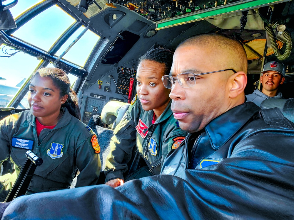 165th Airlift Wing Aircrew Attend Accelerating the Legacy Event  at Joint Base Charleston