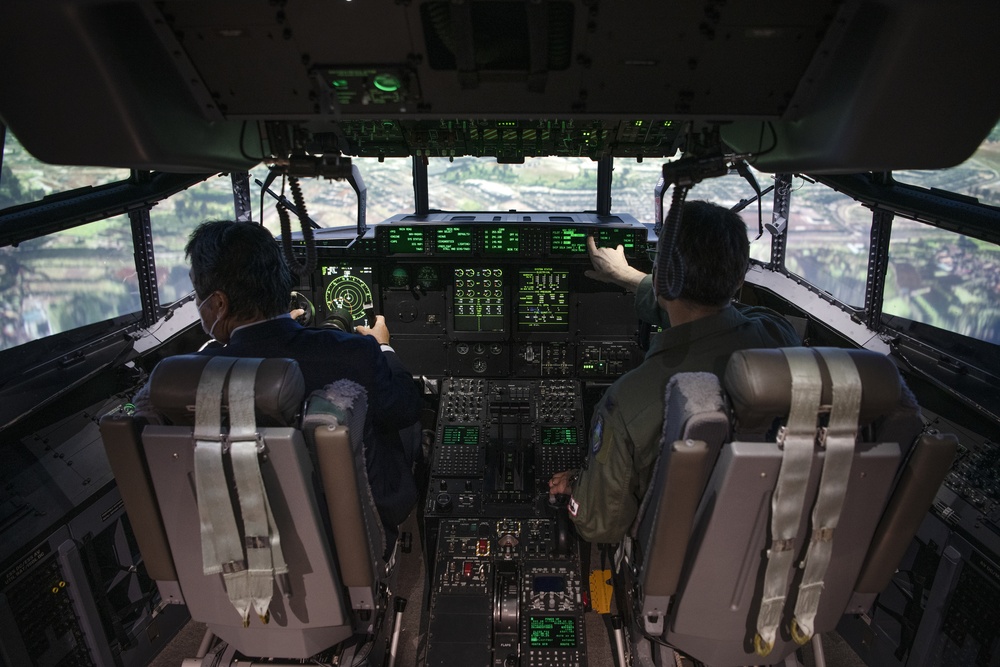 US, Japan partnership takes off during C-130J simulator tours