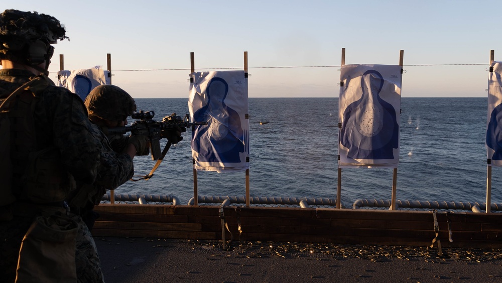 BLT 1/4 conducts live fire drills aboard U.S.S. America.
