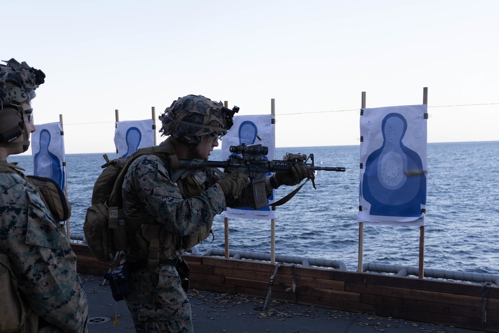 BLT 1/4 conducts live fire drills aboard U.S.S. America.
