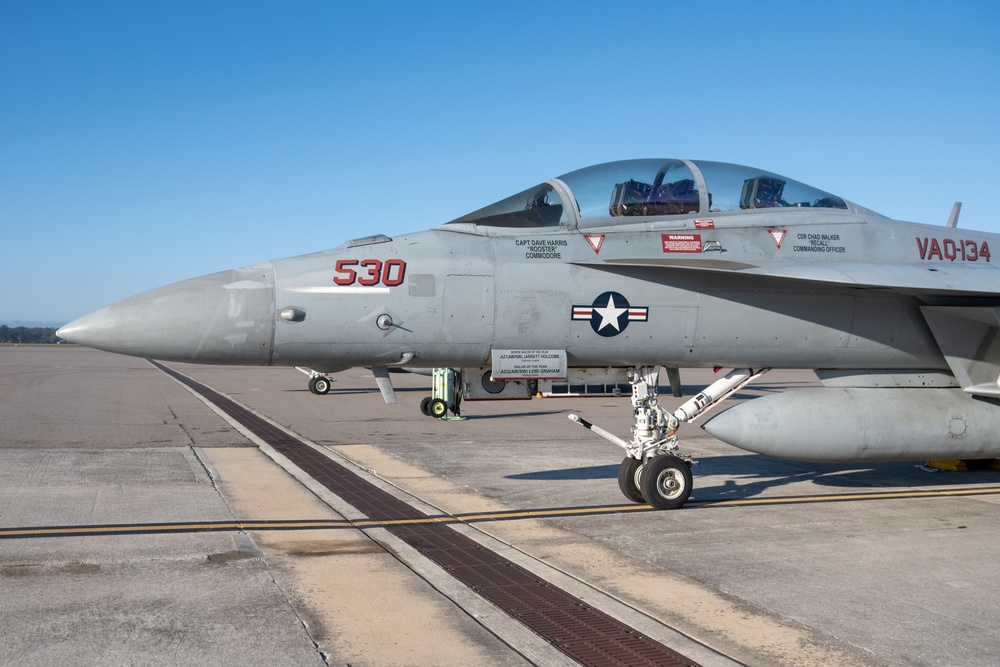 EA-18G Growlers arrive at MacDill AFB