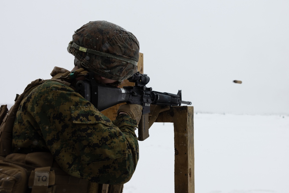 U.S. Marines with 2nd Landing Support Battalion Conduct Live Fire Ranges in Fort Drum