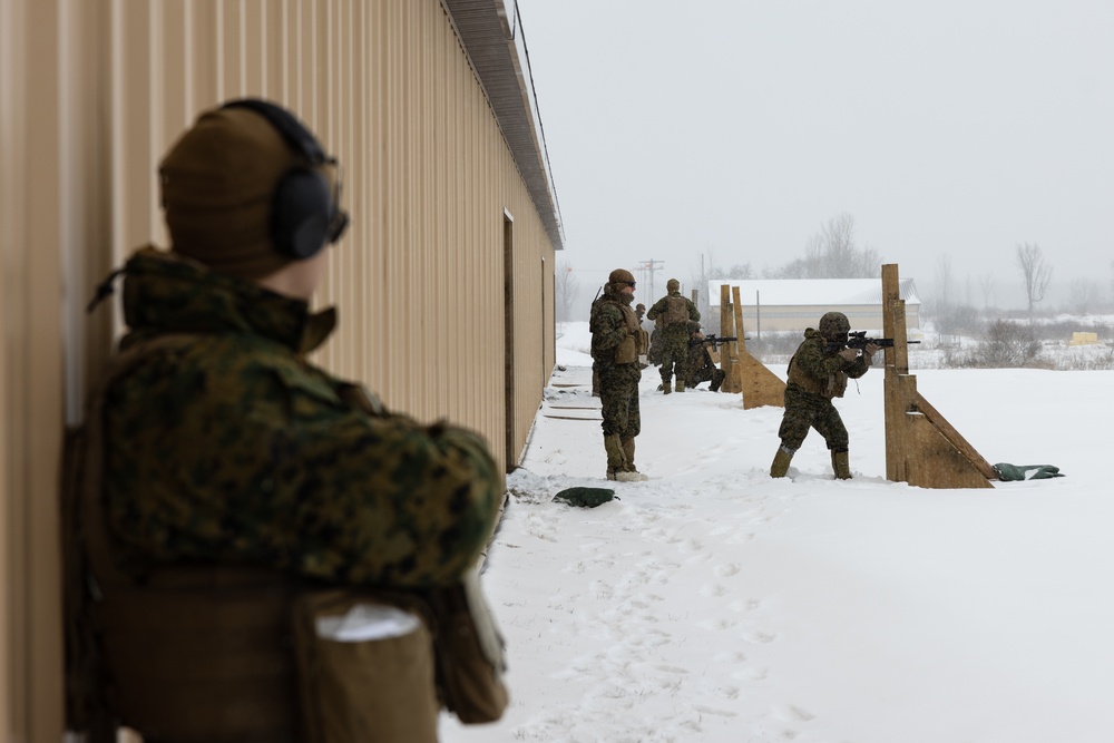 U.S. Marines with 2nd Landing Support Battalion Conduct Live Fire Ranges in Fort Drum