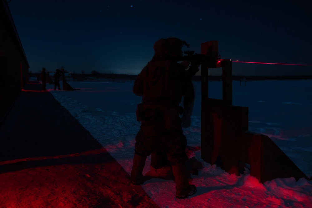 U.S. Marines with 2nd Landing Support Battalion Conduct Live Fire Ranges in Fort Drum