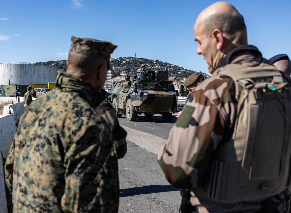 2d MARDIV CG Visits Marines, Sailors and NATO Allies