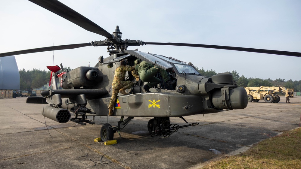 3-6 Air Calvary Squadron Leadership discuss the future of Polish Aviation