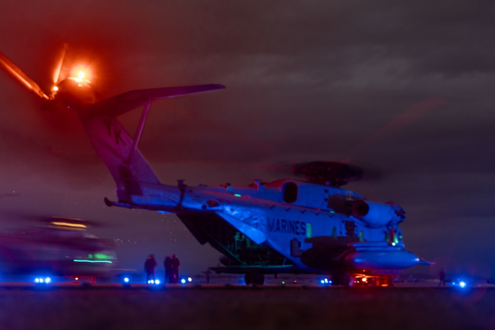 Reconnaissance Marines load Utility Task Vehicle during GRC