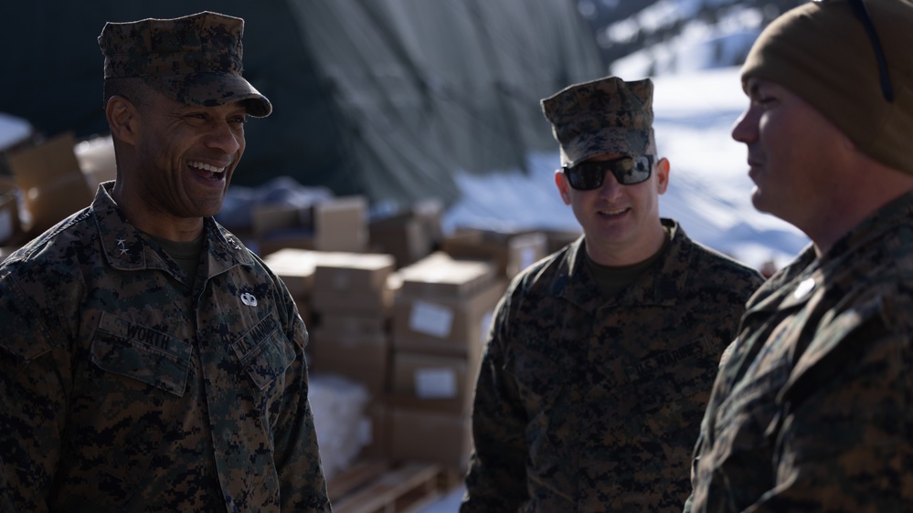 2d Marine Division CG Visits Bridgeport