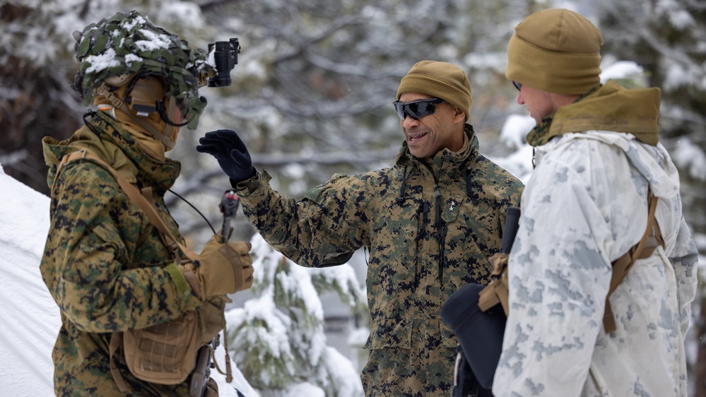 2d Marine Division CG Visits Bridgeport