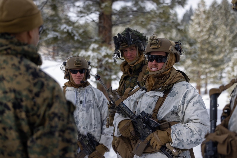 2d Marine Division CG Visits Bridgeport