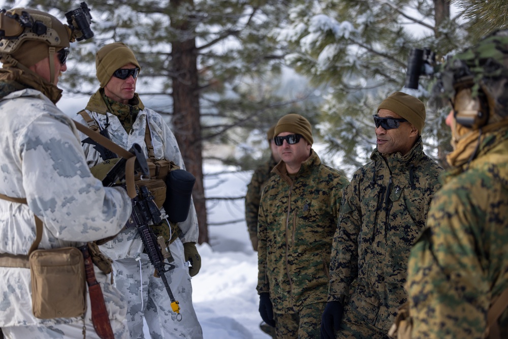 2d Marine Division CG Visits Bridgeport