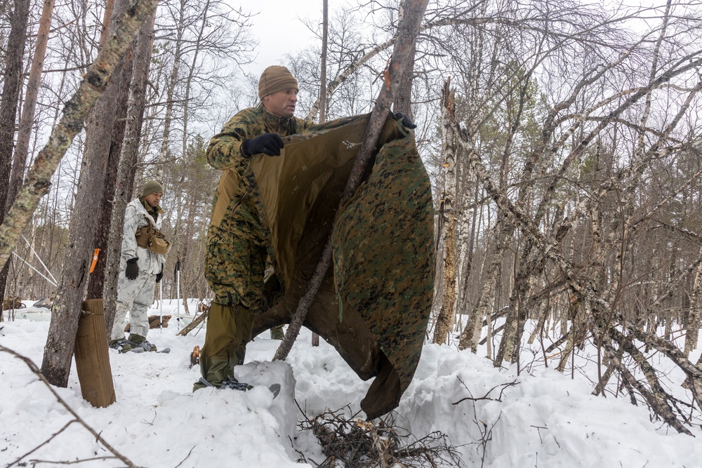 CLR-2 and CLB-2 Leadership Participate in Survival Training