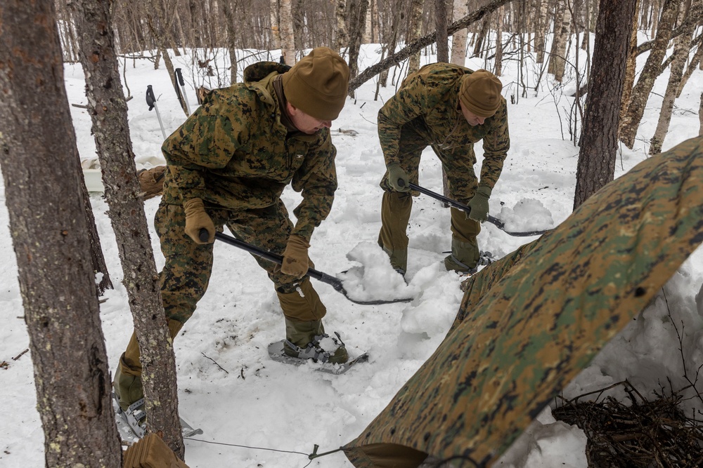 CLR-2 and CLB-2 Leadership Participate in Survival Training