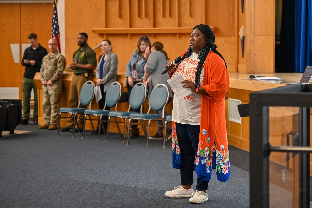 AAFB experts educate AHS teens on dating violence, prevention