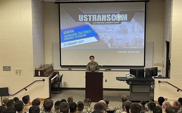Gen. Jacqueline Van Ovost talks with Old Dominion University ROTC cadets and midshipmen