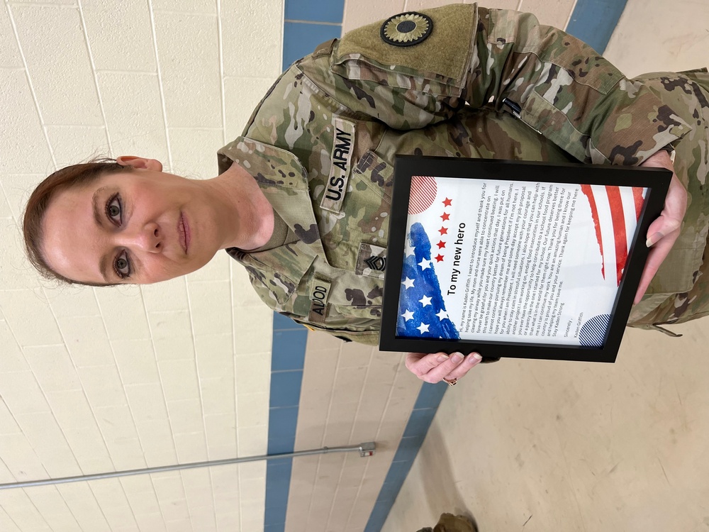 Combat medic puts her training to use at Lenexa armory