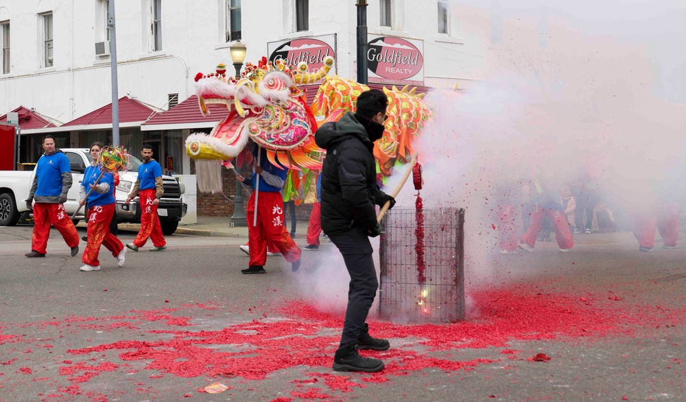 Beale AFB airmen participate in 143rd Bok Kai parade