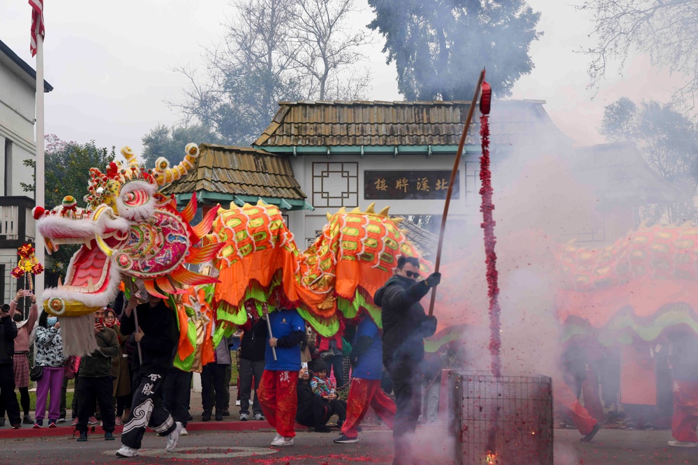 Beale AFB airmen participate in 143rd Bok Kai parade