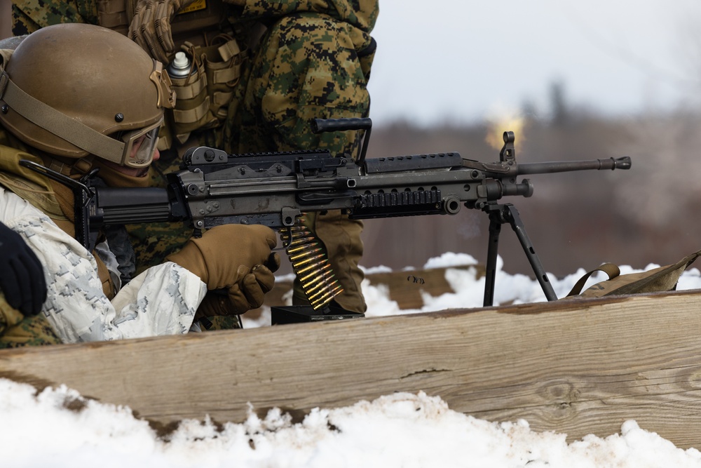 U.S. Marines with 2nd Landing Support Battalion Conduct Live Fire Machine Gun Range in Fort Drum