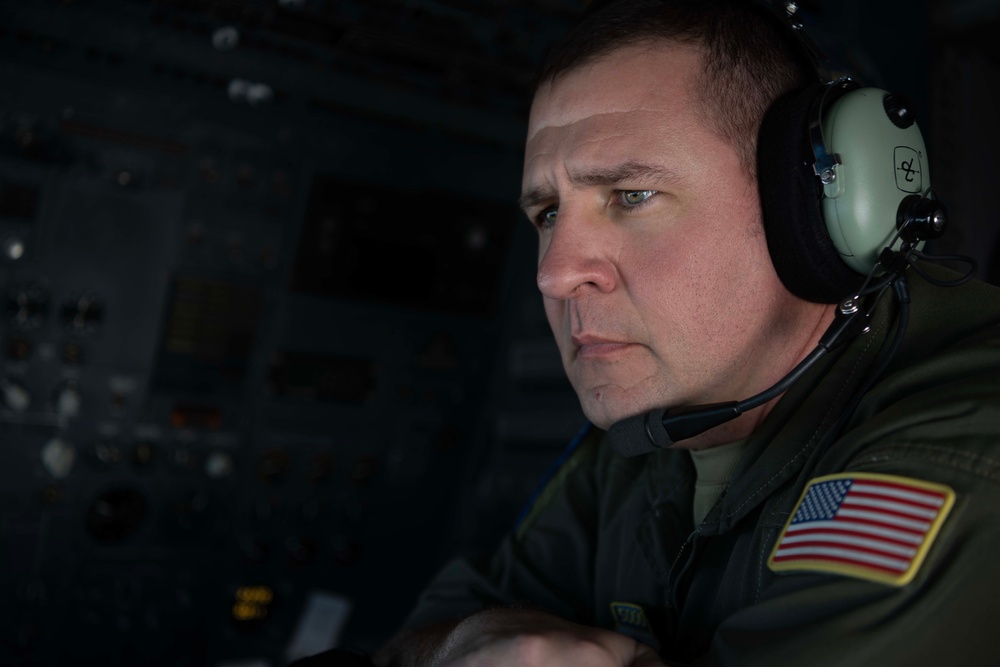 Travis AFB aircrew conducts refueling mission on the way to Avalon