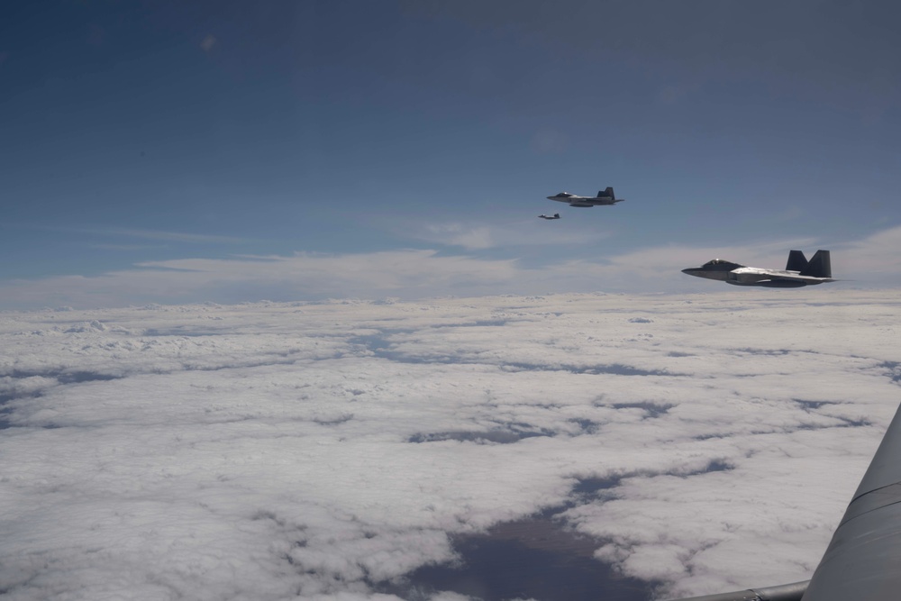 Travis AFB aircrew conducts refueling mission on the way to Avalon