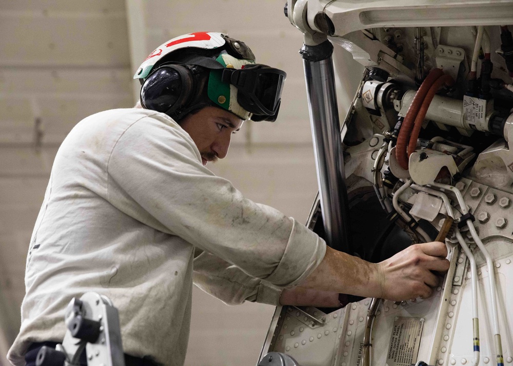 Daily Operations Onboard USS George H.W. Bush (CVN 77)