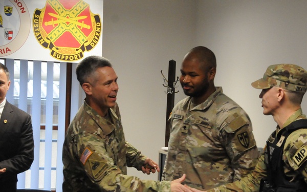 IMCOM-E recognizes excellence at Hohenfels