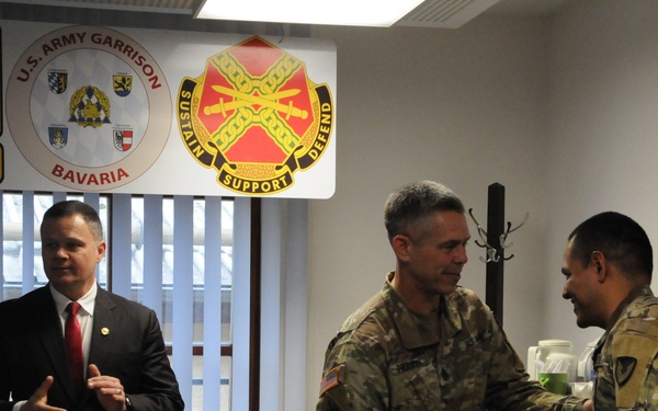 IMCOM-E recognizes excellence at Hohenfels