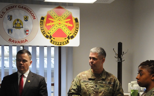 IMCOM-E recognizes excellence at Hohenfels