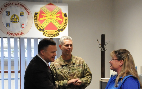 IMCOM-E recognizes excellence at Hohenfels