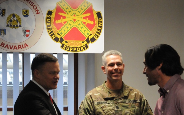 IMCOM-E recognizes excellence at Hohenfels