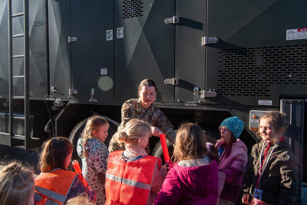 Girl Scouts tour KC-135