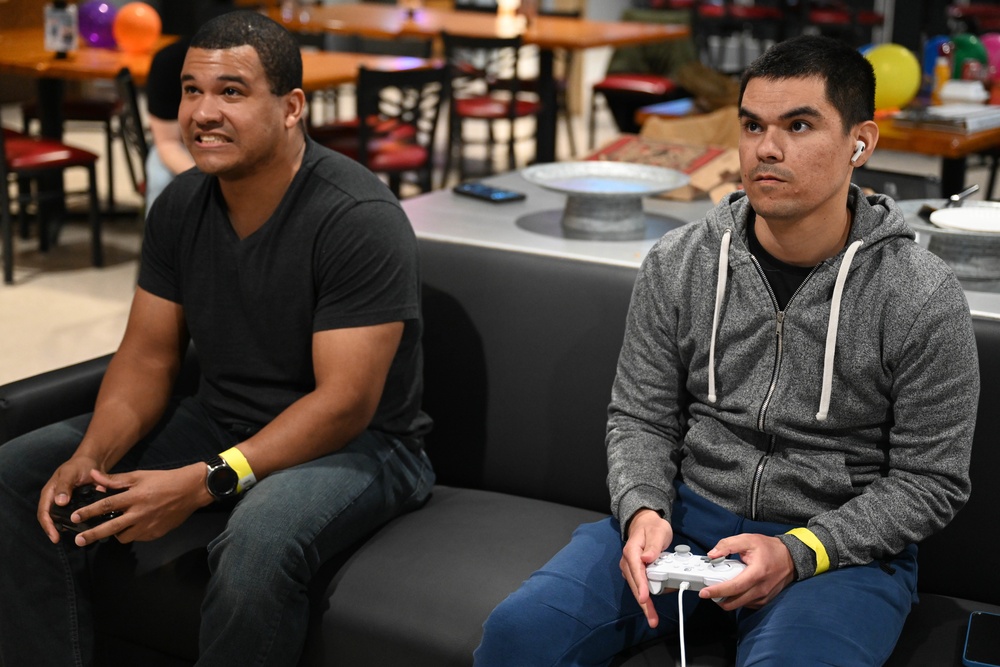Ellsworth airmen play Super Smash Bros. during Wintervention