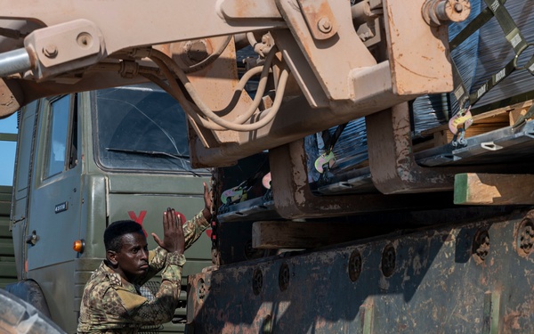 The Danab Receives Military Equipment from the U.S.