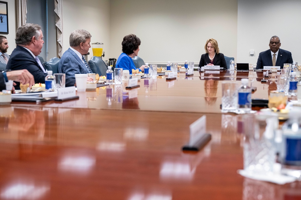 SECDEF Hosts Congressional &amp; DoD Leaders
