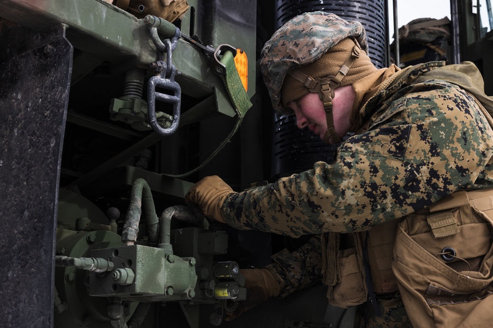 U.S. Marines with 2nd Landing Support Battalion Conduct  a Vehicle Recovery Exercise in Fort Drum