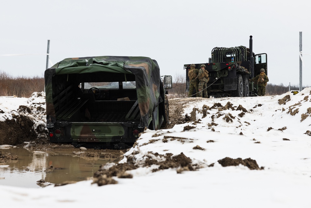 U.S. Marines with 2nd Landing Support Battalion Conduct  a Vehicle Recovery Exercise in Fort Drum