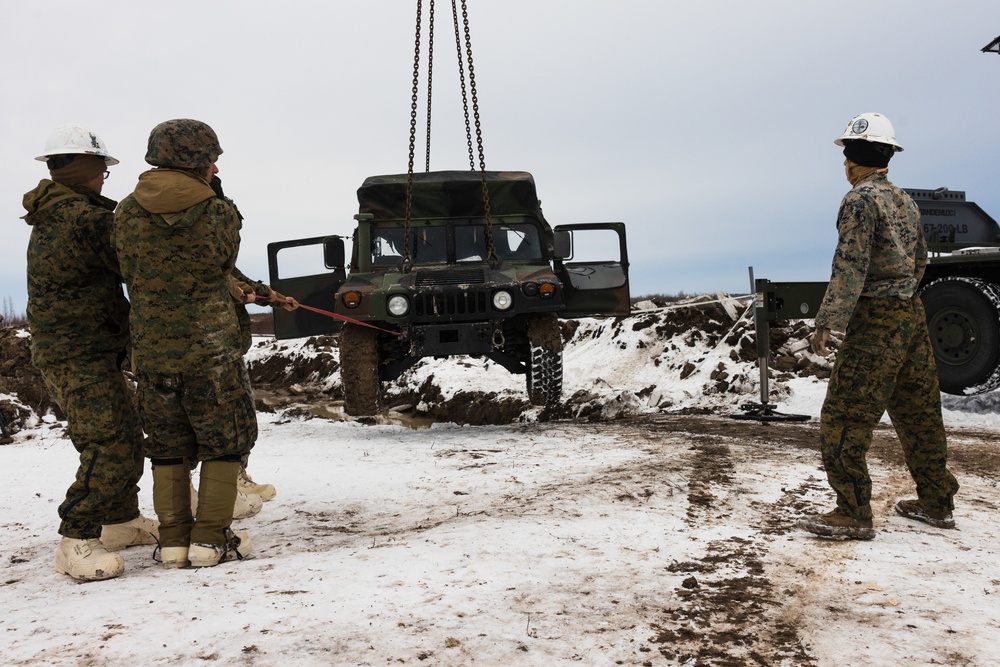 U.S. Marines with 2nd Landing Support Battalion Conduct  a Vehicle Recovery Exercise in Fort Drum