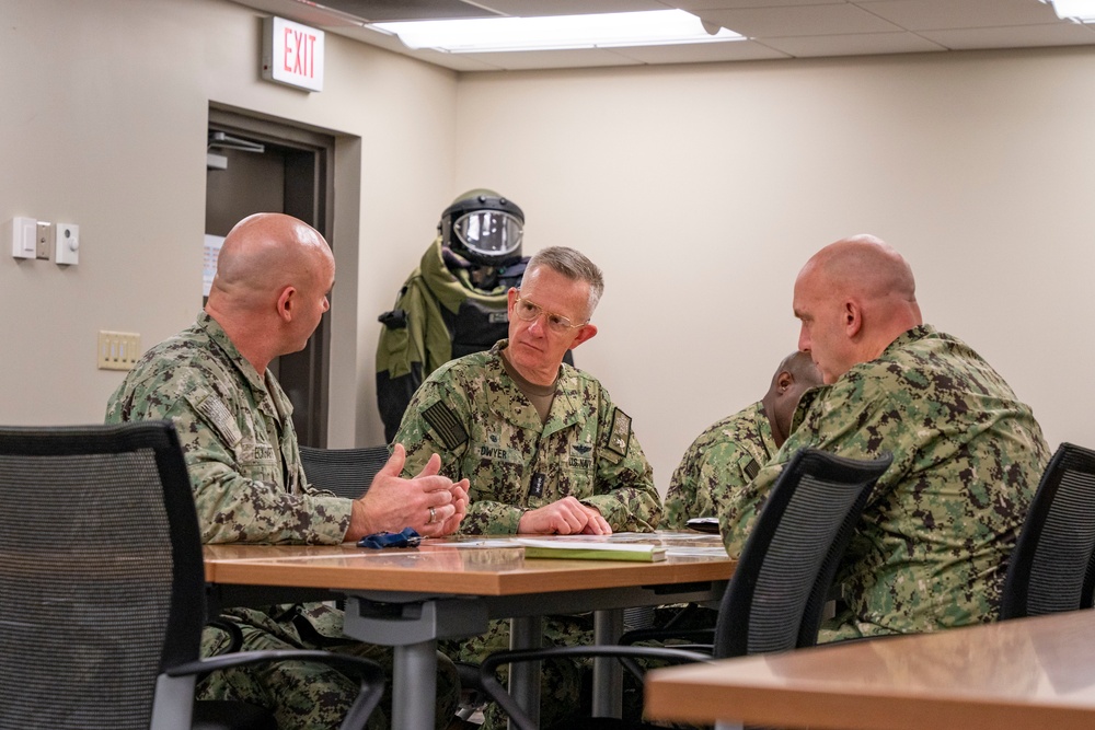 Commander, U.S. Second Fleet tours Explosive Ordnance Disposal Group 2