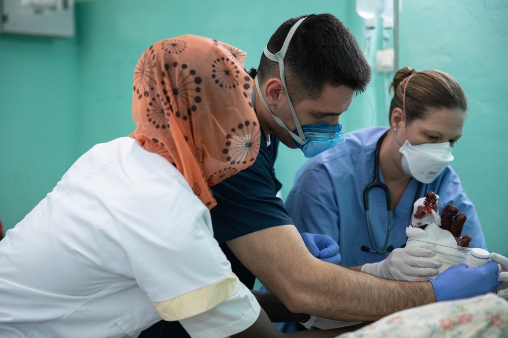 U.S., Senegal medical professionals work together in the Emergency Room during MEDREX