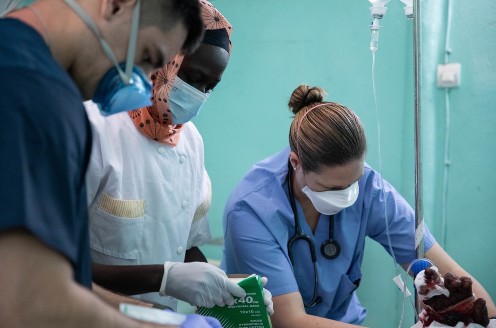 U.S., Senegal medical professionals work together in the Emergency Room during MEDREX