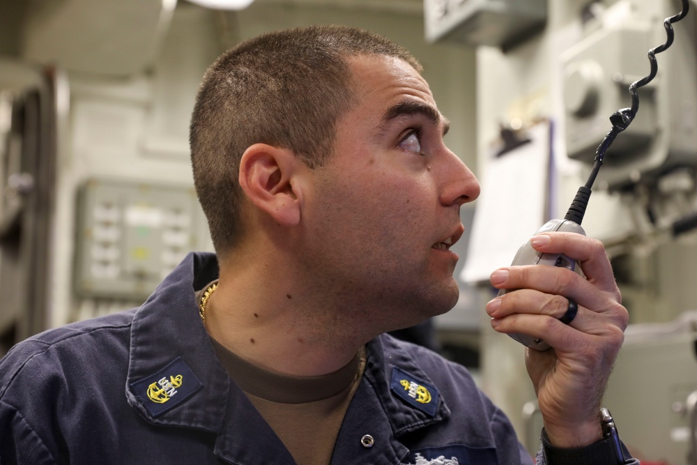 USS Sterett Conducts Engineering Reference and Training