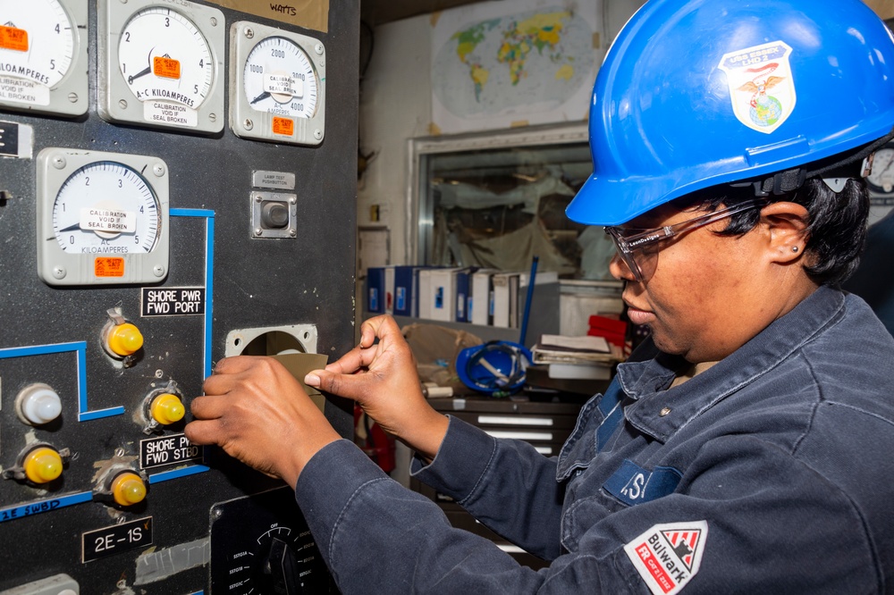 USS Essex In-Port Operations
