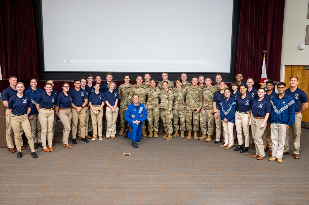 NASA astronaut tours Embry-Riddle University, experiences recruiting at Daytona 500